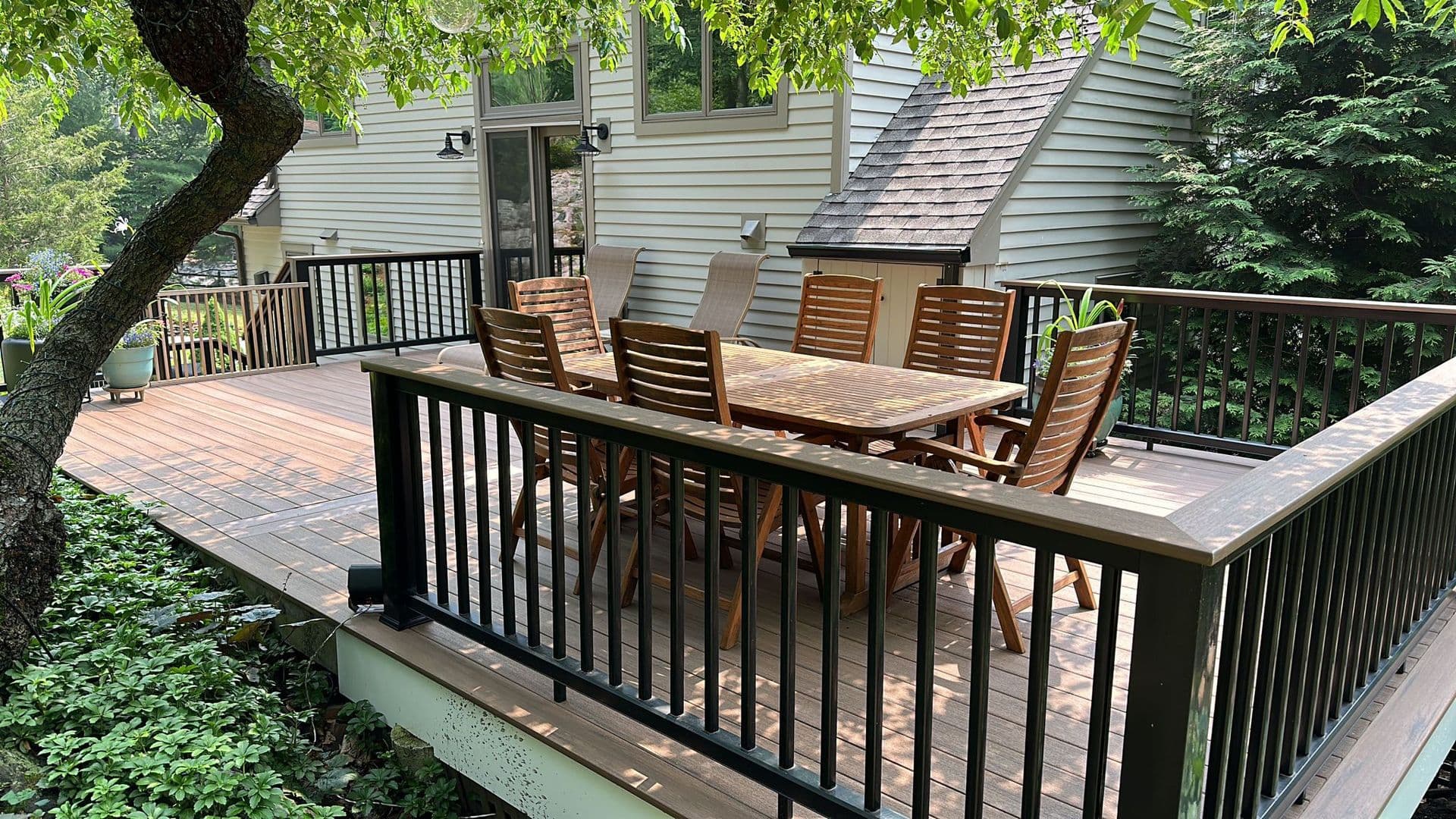 Summer deck with table and chairs